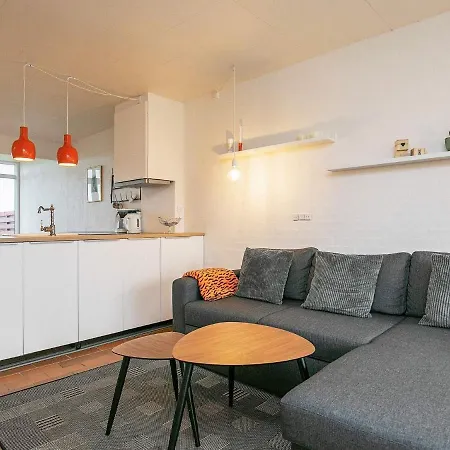 Xxxv Apartment *